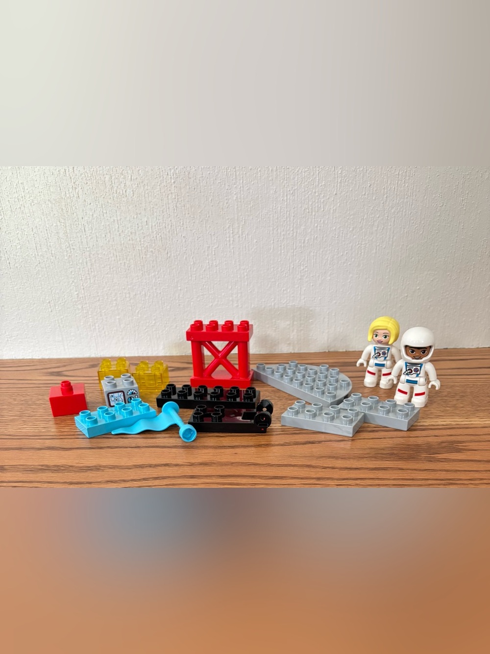 Lego Duplo Space Shuttle Mission 10944 Playset Incomplete